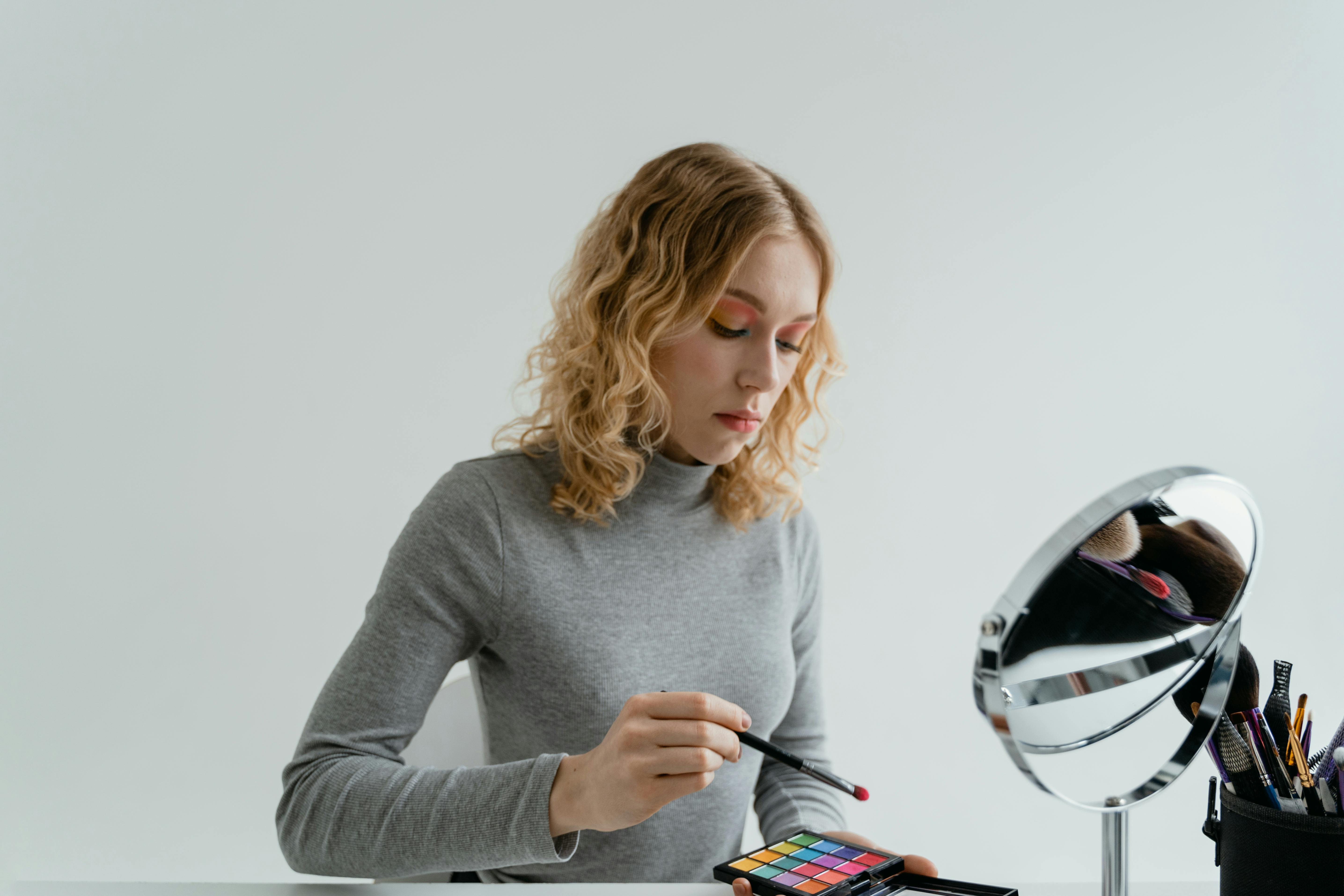 最新更新影片封面图：制作与摄影氛围